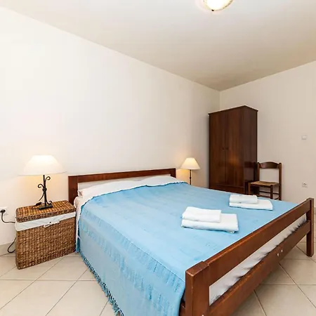 1 Bedroom Awesome In * Poljica (Hvar)
